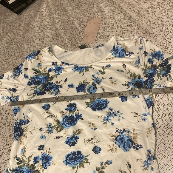 SHEIN LUNE Floral Print Tee size M NWT - Picture 4 of 11